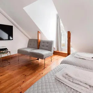 Heart Of The - Castle Apartment